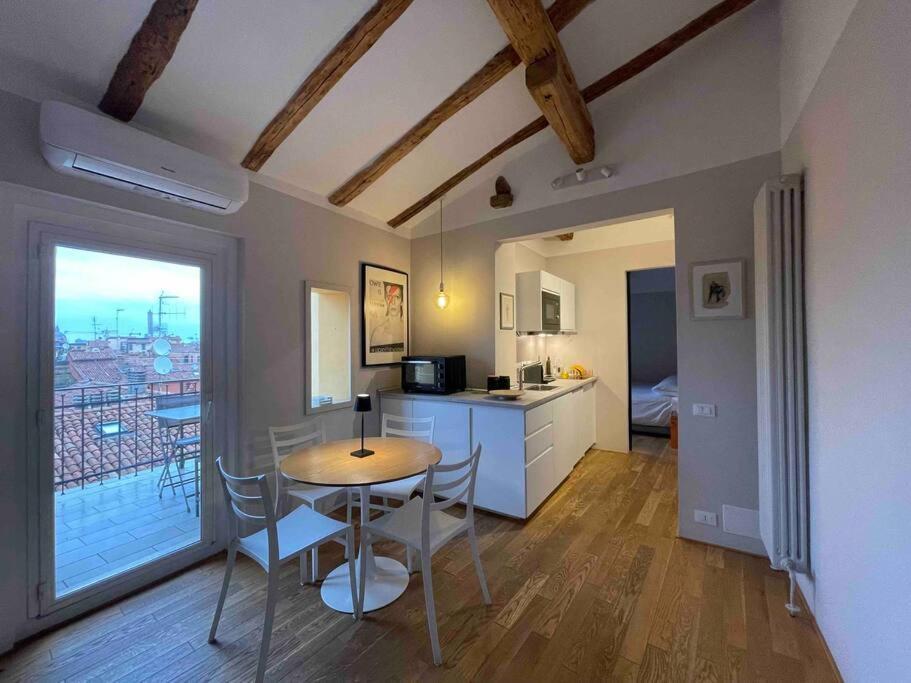 Romantic Attic Room With Panoramic View Bolonya Dış mekan fotoğraf